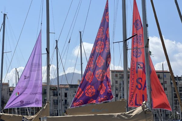 “ROSALIA400” SALUTA LA PALERMO-MONTECARLO 2024 CON LA “BARCA DELLA LEGALITÀ” DEDICATA A DON PINO PUGLISI