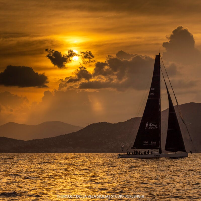 Sei barche arrivate al Principato di Monaco. Regata ripartita dopo la sospensione